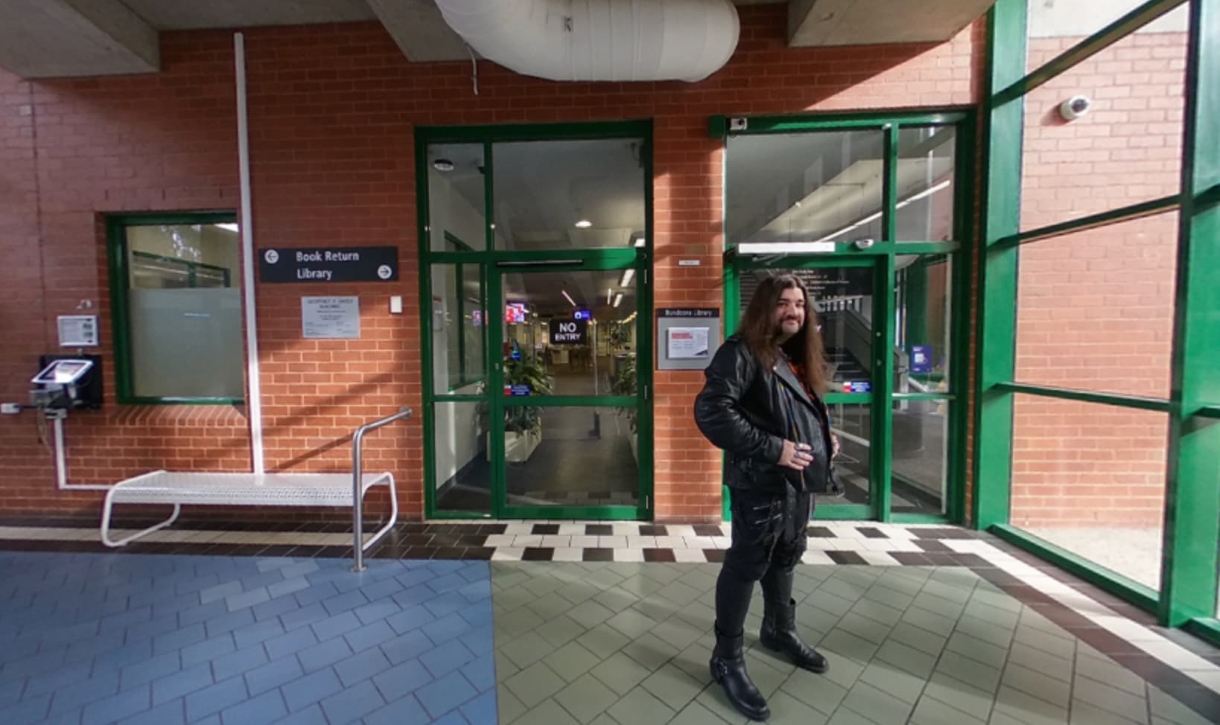 Bundoora Library entrance