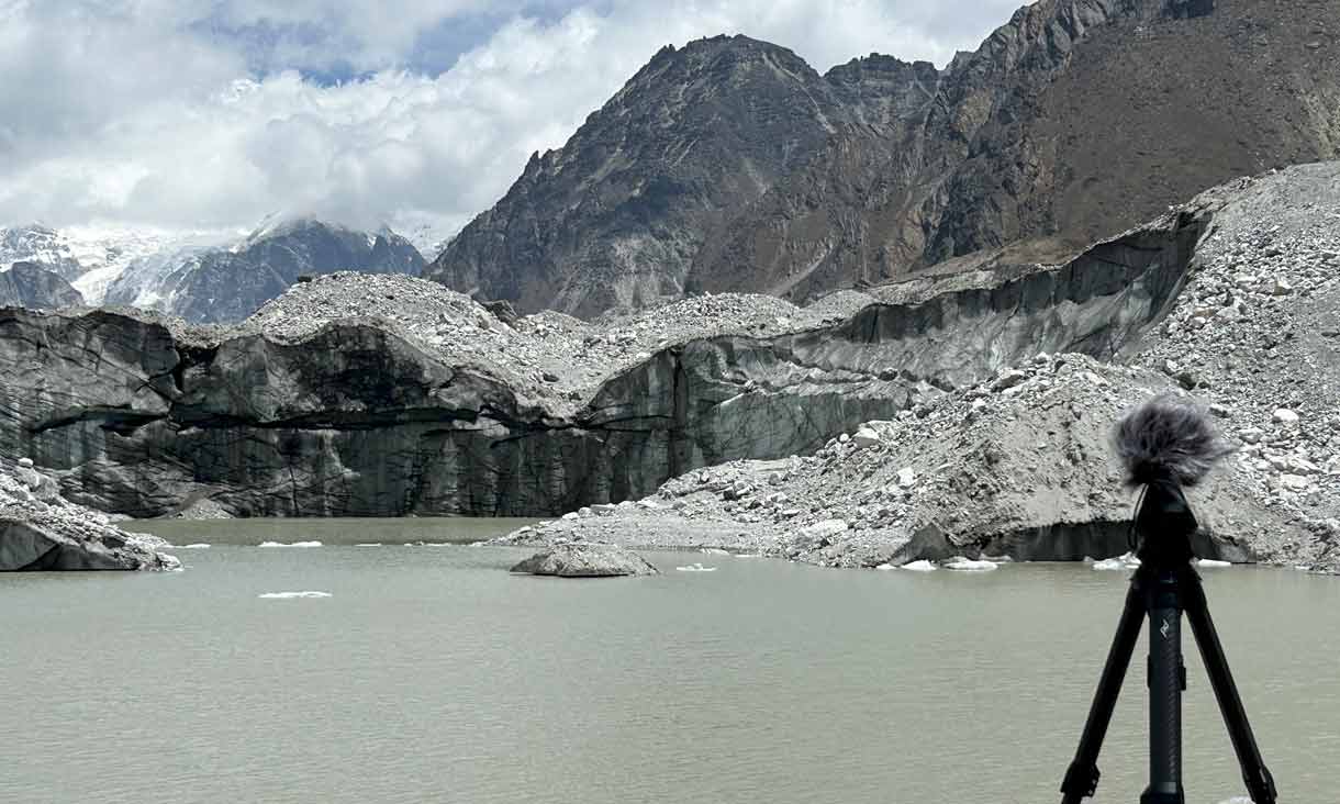 Recording ambisonics sound at the edge of the glacial lake. It records a full sphere surround sound, from multiple angles. 