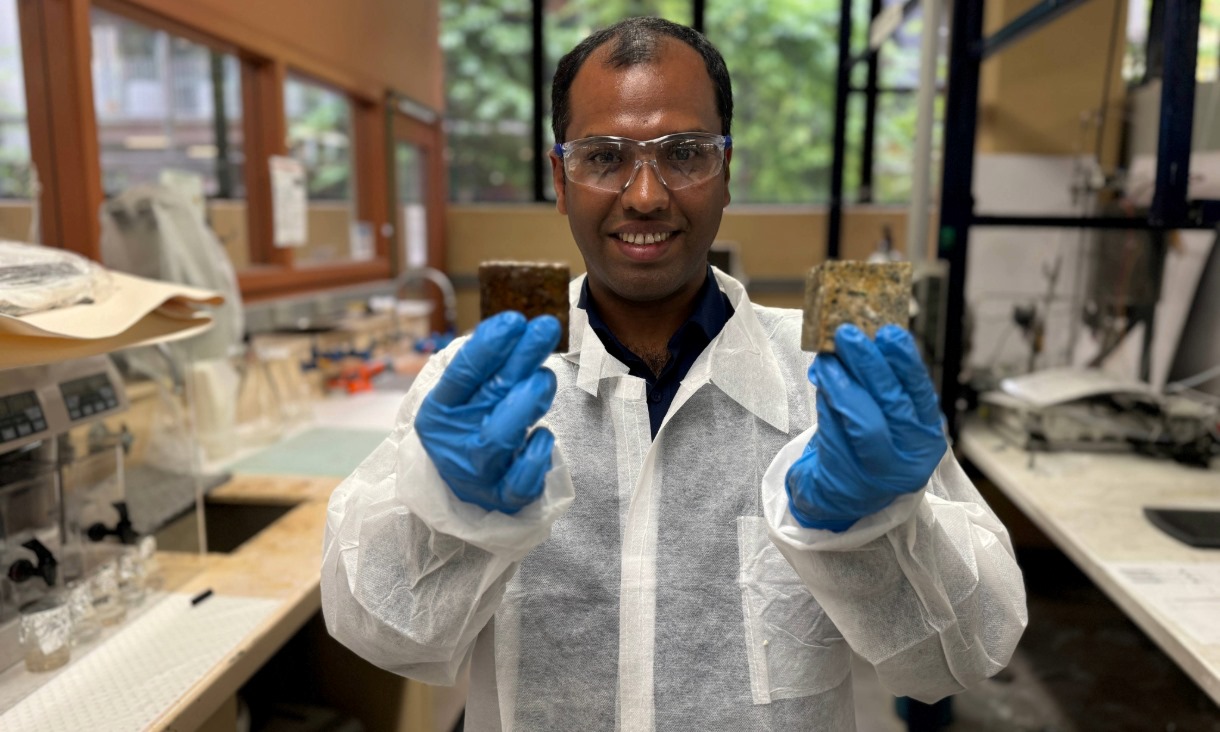 Dr Biplob Pramanik in his lab at RMIT University. Credit: Will Wright, RMIT University