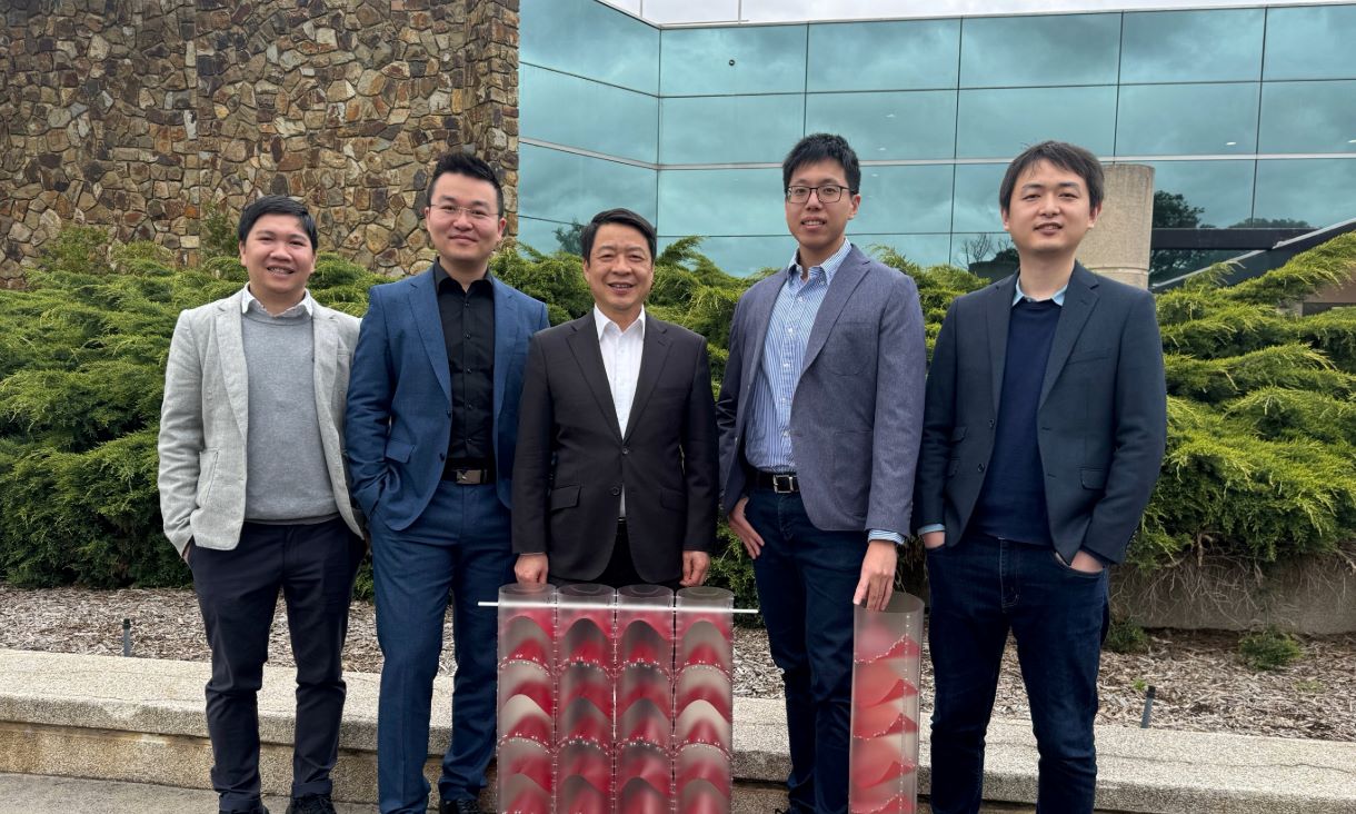 Members of the research team, (left to right) Ngoc San Ha, Jiaming Ma, Mike Xie, Jeff Lee and Hongjia Lu at RMIT University's Bundoora East campus. Credit: Will Wright, RMIT