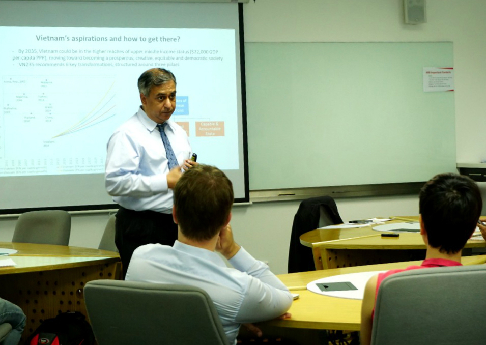 World Bank economist talks ‘Vietnam 2035’ at RMIT Hanoi - RMIT University